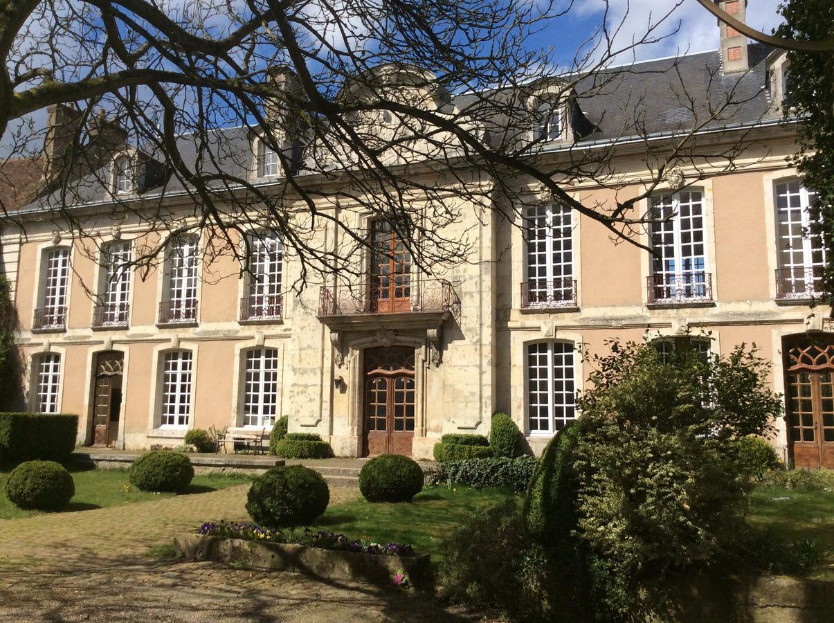 Hotel Des Tailles Mortagne-au-Perche Εξωτερικό φωτογραφία